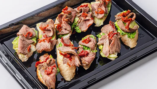 Брускетта с ростбифом, 10 шт