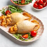 Кальмар, фаршированный сыром и&nbsp;курицей