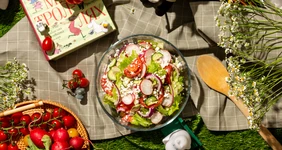 Овощной салат для летнего праздника