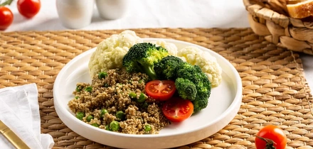 Что приготовить в микроволновке: 7 быстрых и простых рецептов