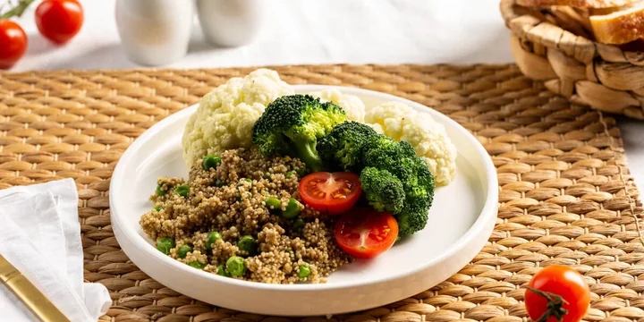 Что приготовить в микроволновке: 7 быстрых и простых рецептов