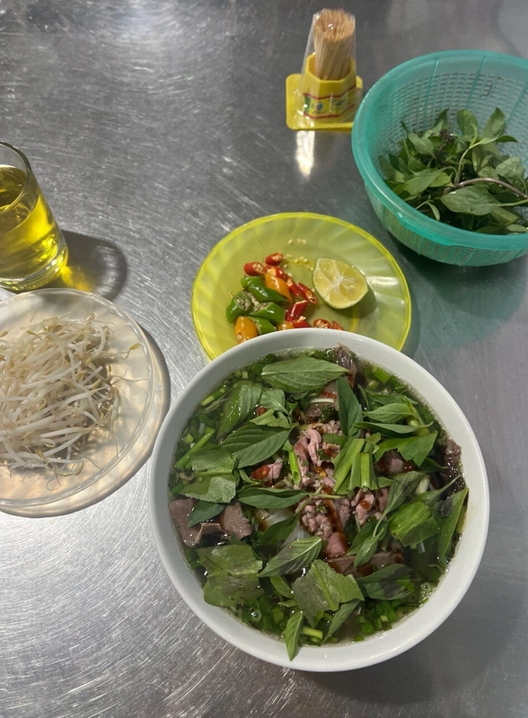 Как вьетнамский суп бедняков фо бо стал иконой стритфуда