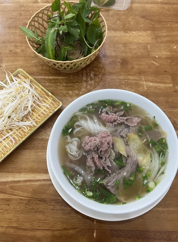 Как вьетнамский суп бедняков фо бо стал иконой стритфуда