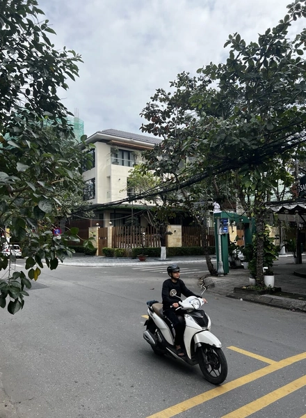 Фотографии из&nbsp;Дананга, предоставил путешественник и&nbsp;любитель фо бо Михаил Романов