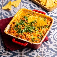 Быстрые начос с мясным соусом