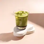 Матча-латте на&nbsp;кокосовом молоке