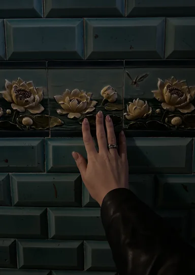 Зачем мы ходим по парадным Петербурга и не только