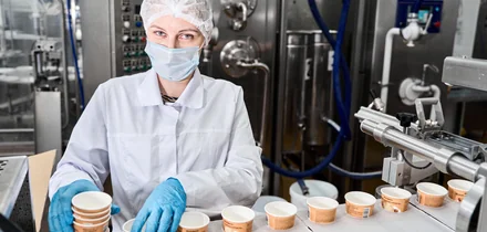 Берём верхнюю ноту: как правильно есть голубое мороженое «Кукис»