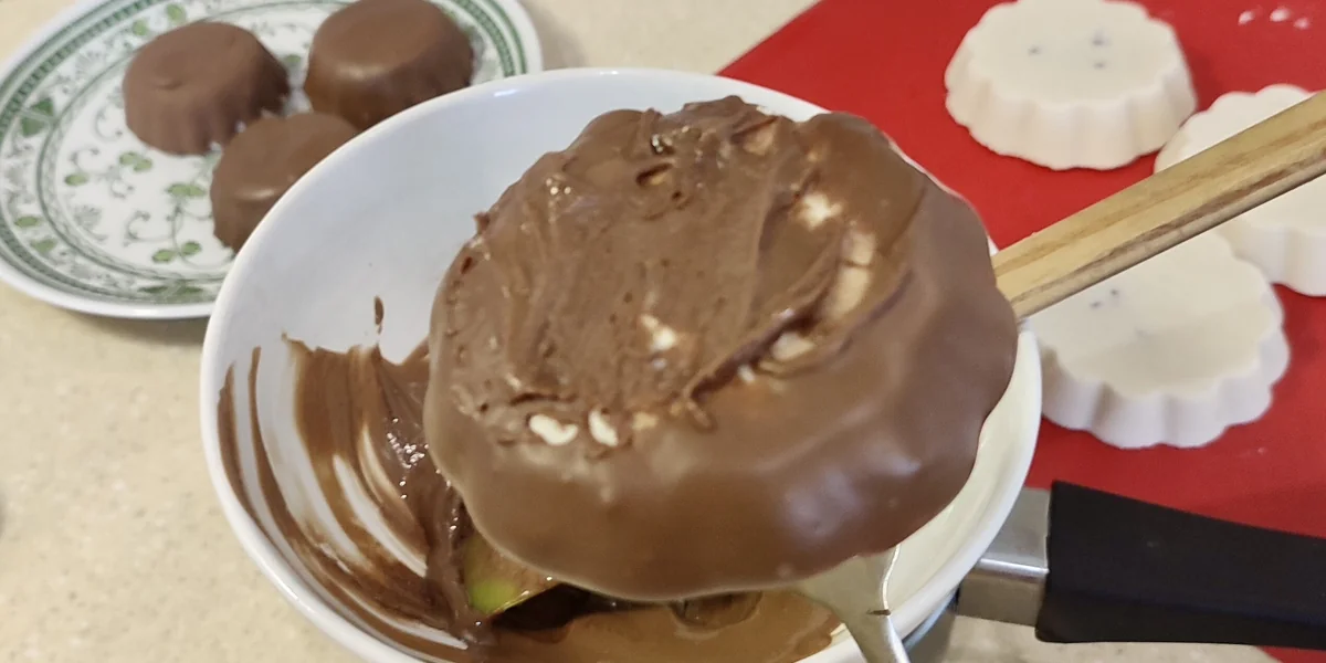 Эксперимент: готовим мороженое из авокадо и не только