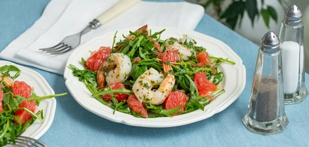 Летние салаты: простые рецепты на&nbsp;скорую руку