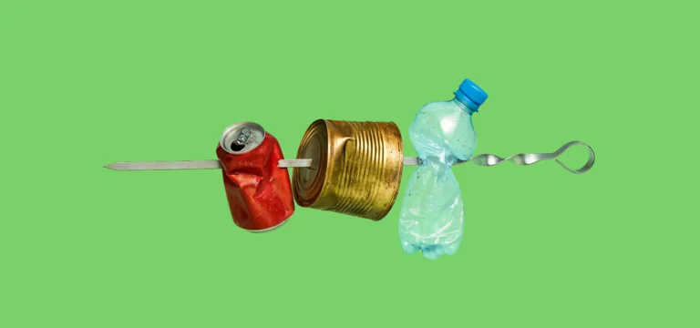 Вы точно знаете, что делать с мусором на природе?