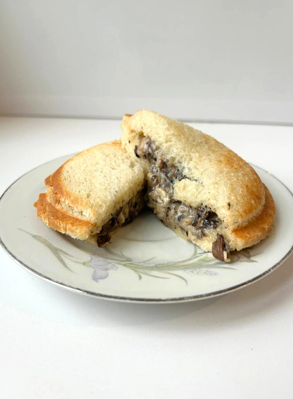 Пробуем необычные новинки: вок из&nbsp;харусаме, покет-сэндвич и&nbsp;мыло с&nbsp;санталом