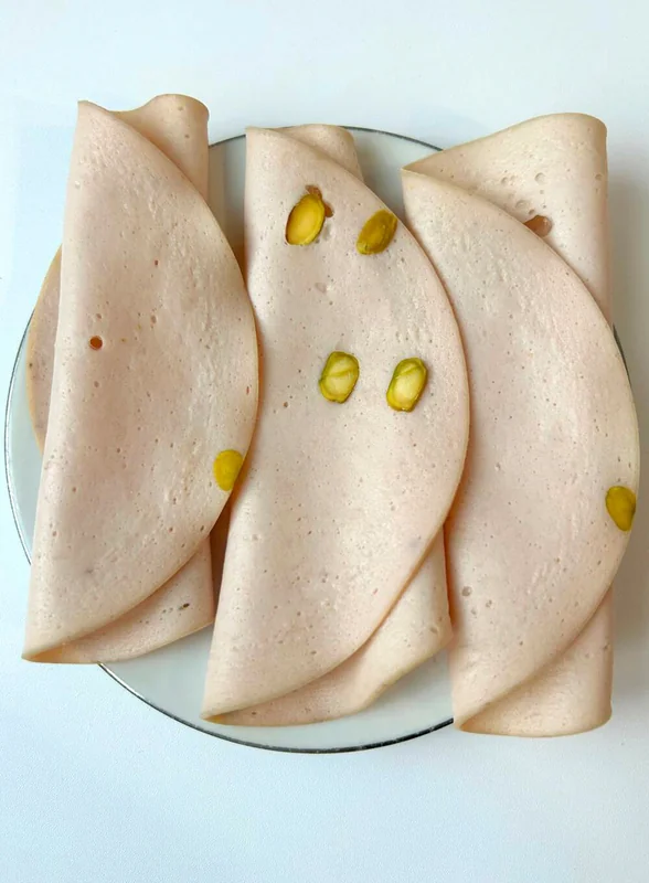 Пробуем необычные новинки: вок из харусаме, покет-сэндвич и мыло с санталом