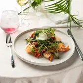 Пикантный салат с&nbsp;креветками