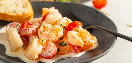 Что приготовить из креветок: 10 простых и вкусных рецептов