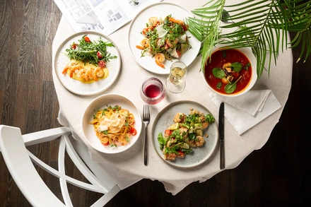 Что приготовить из&nbsp;креветок: 10 простых и&nbsp;вкусных рецептов