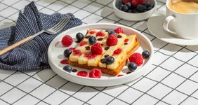 Тост с карельским жареным сыром