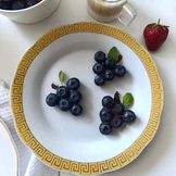 Десерт из голубики и мятного шоколада