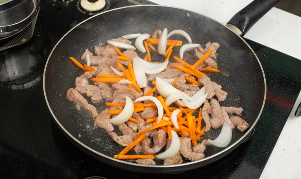 Мясо по-тайски с лапшой, шаг 6/9