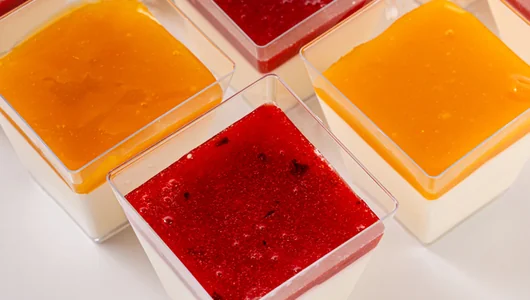 Ассорти панна-котта «Манго-маракуйя-Клубника» в стаканчиках, 12 шт