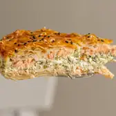 Слоёный пирог с&nbsp;рыбой
