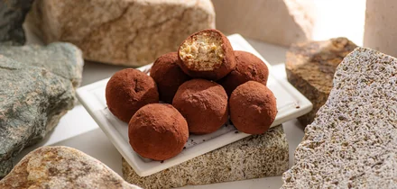 Рецепты десертов без выпечки: желейные котики, тирамису-боллы и ещё 5 проверенных идей