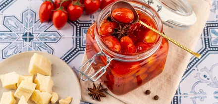 От ачичука до&nbsp;шакшуки: что приготовить из&nbsp;помидоров прямо сейчас и&nbsp;на&nbsp;зиму