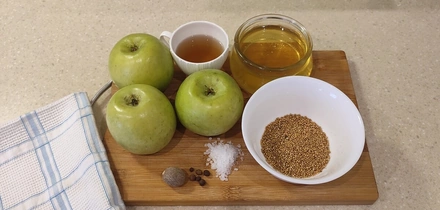 Эксперимент: варим яблочно-медовую горчицу