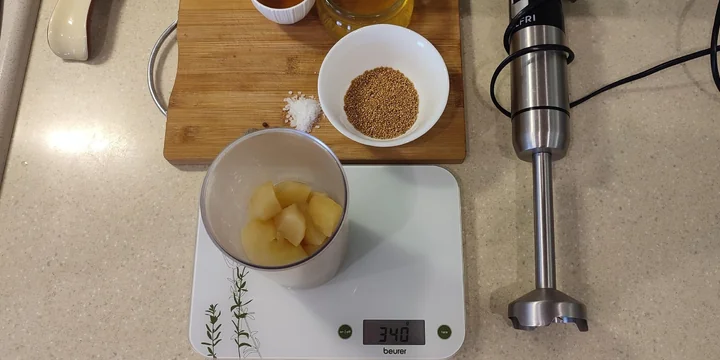 Эксперимент: варим яблочно-медовую горчицу