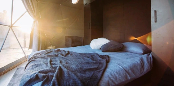 Алло, палатка? Вам доставка из ВкусВилла!