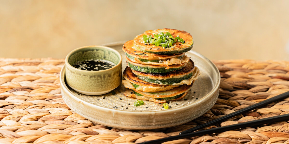 Что приготовить из&nbsp;кабачков: популярные рецепты из&nbsp;соцсетей