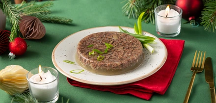 Мясо по-французски, мимоза, холодец: 7 классических рецептов для&nbsp;праздничного стола