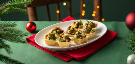 Мясо по-французски, мимоза, холодец: 7 классических рецептов для&nbsp;праздничного стола