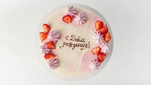 Торт «Воздушные барашки» в розовом