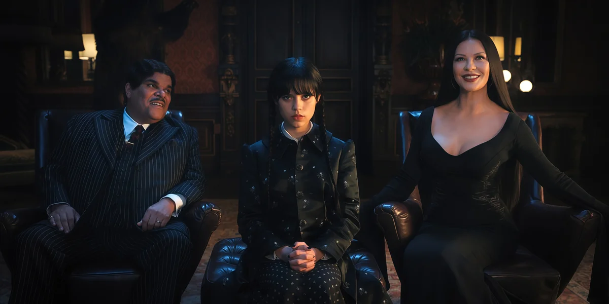 Разбор «Уэнздей»: почему быть «не такой, как все» — хорошо