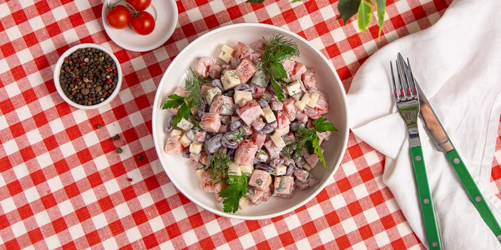 Что приготовить с колбасой: 7 рецептов на каждый день