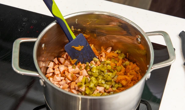 Солянка с капустой, шаг 7/8