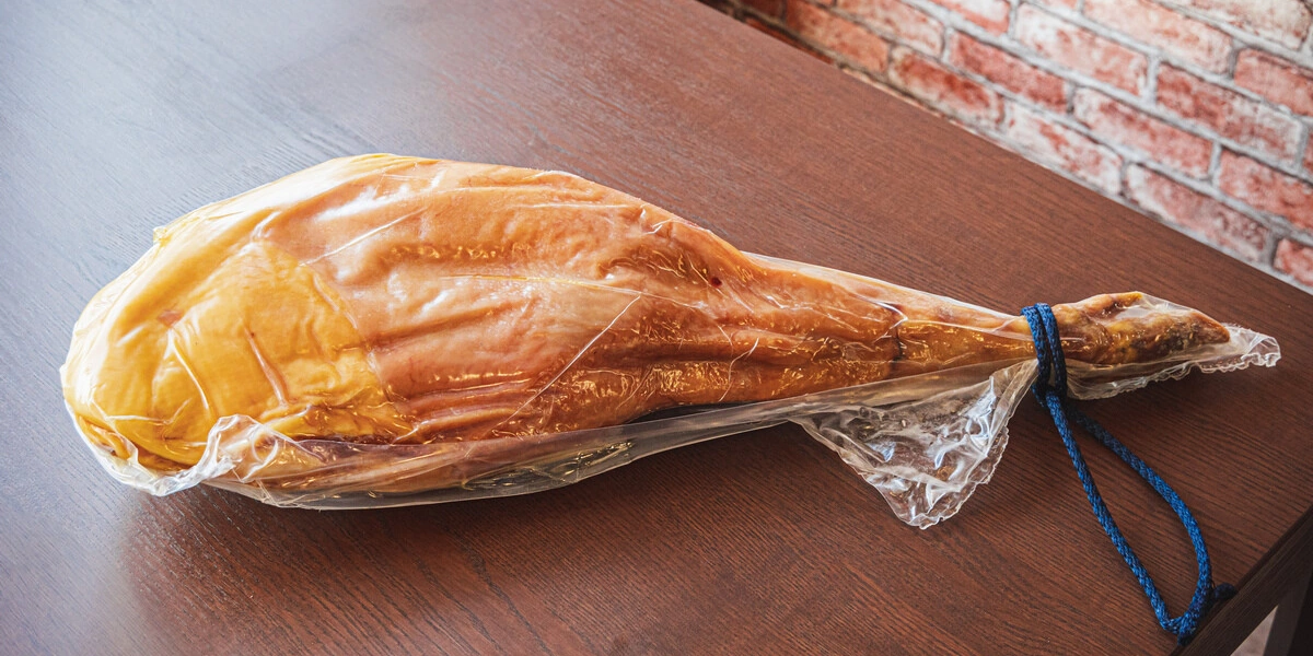 Чем отличается хамон от&nbsp;прошутто и&nbsp;при&nbsp;чём здесь гитара