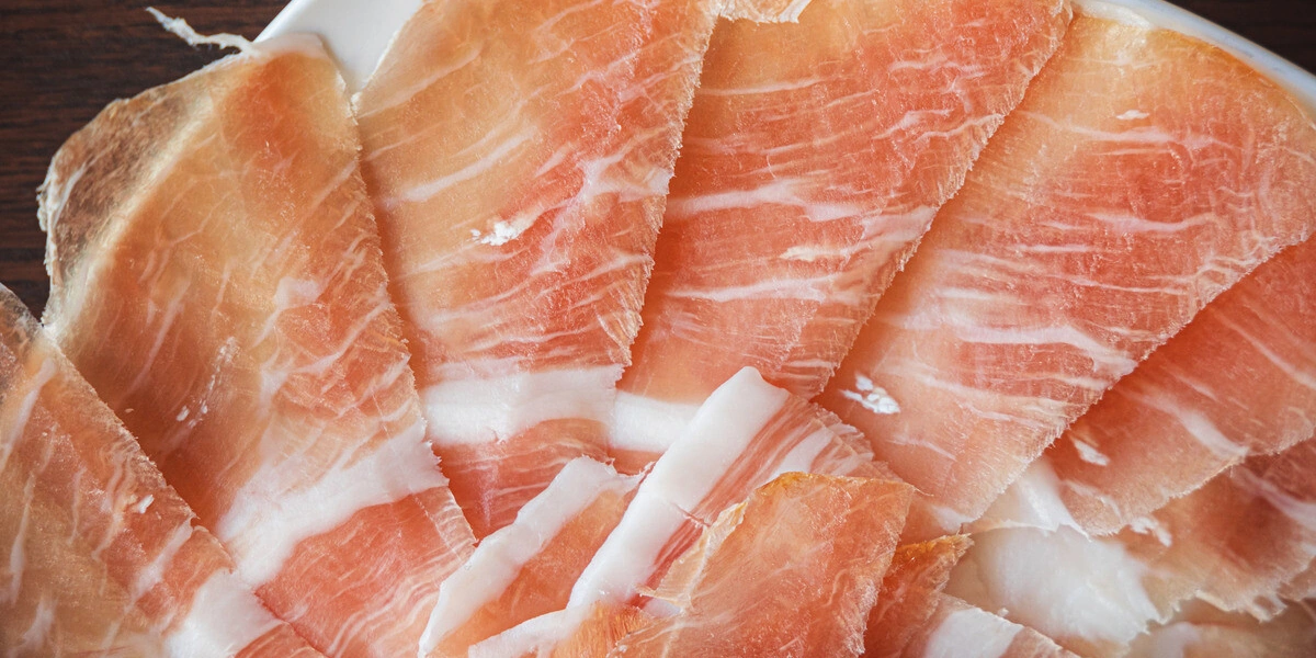 Чем отличается хамон от&nbsp;прошутто и&nbsp;при&nbsp;чём здесь гитара