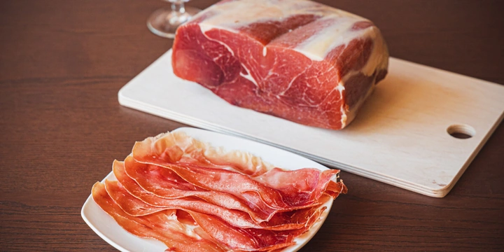 Чем отличается хамон от&nbsp;прошутто и&nbsp;при&nbsp;чём здесь гитара