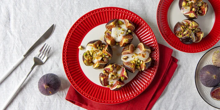 Рецепты с инжиром: от салата до запеканки
