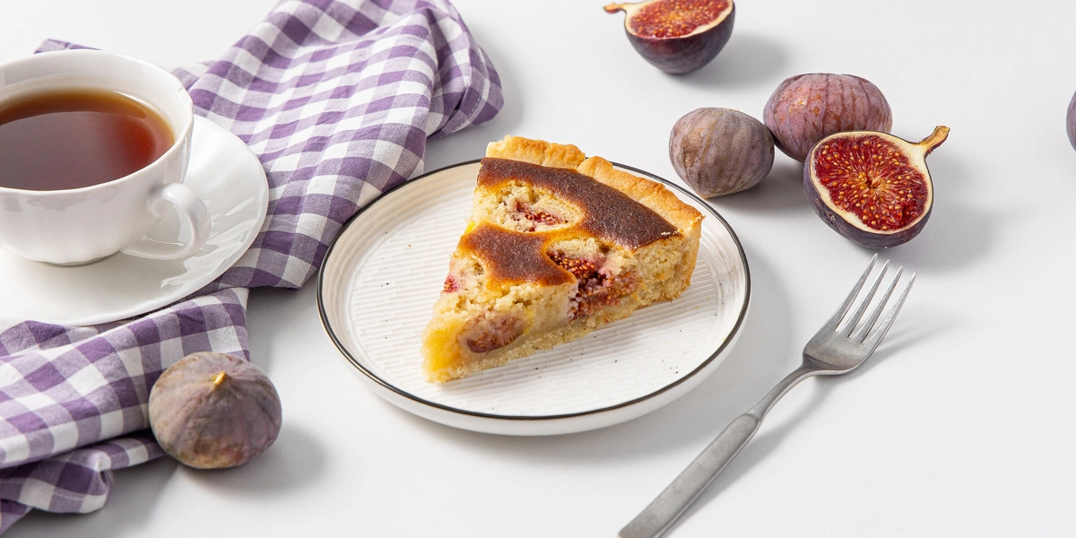 Рецепты с&nbsp;инжиром: от&nbsp;салата до&nbsp;запеканки