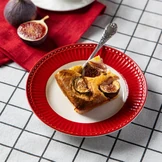 Творожная запеканка с инжиром