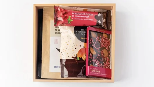 Праздничный бокс мини «Чай и шоколад»