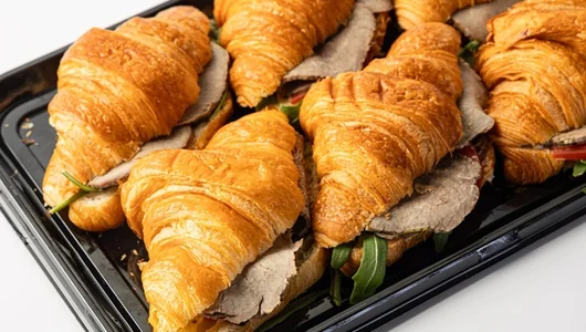 Круассан с ростбифом, 6 шт