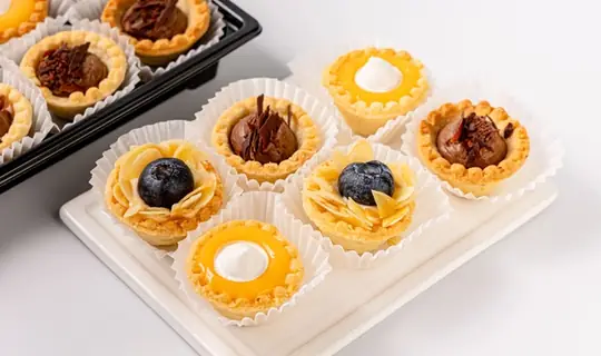 Мини тарталетки «Лимон», «Заварной с голубикой», «Заварной с шоколадом», 15 шт