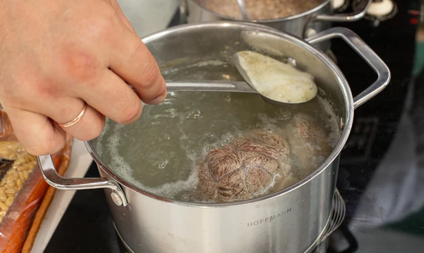 Холодец из говядины, шаг 2/9