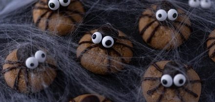 Жутко вкусно: осенние десерты для&nbsp;тематической вечеринки