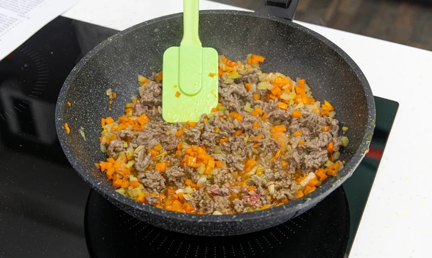 Рагу с мясом и овощами, шаг 5/8