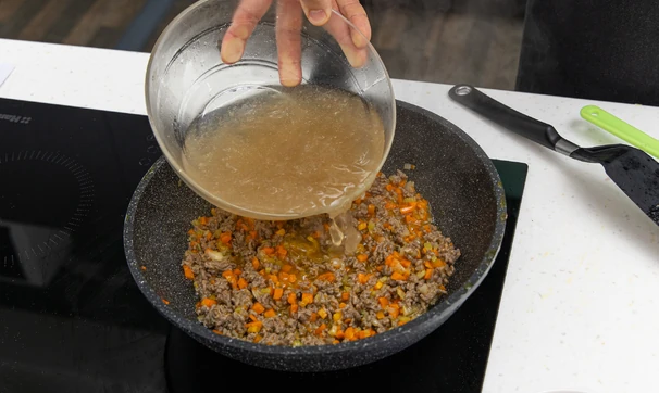 Рагу с мясом и овощами, шаг 6/8